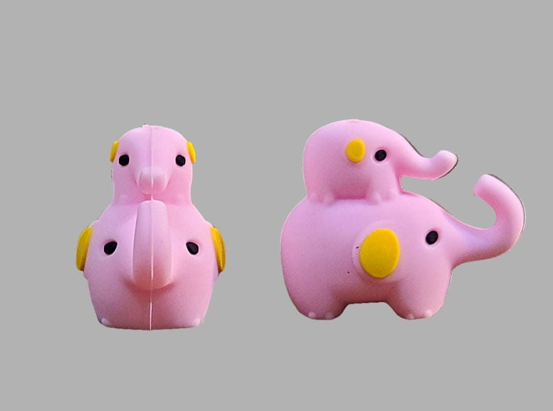 3D Mama Elephant With Baby Silicone Focal Bead